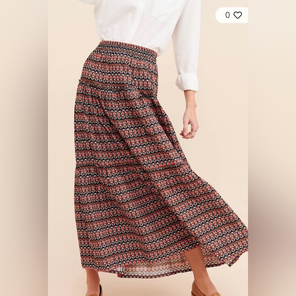Tiered skirt
